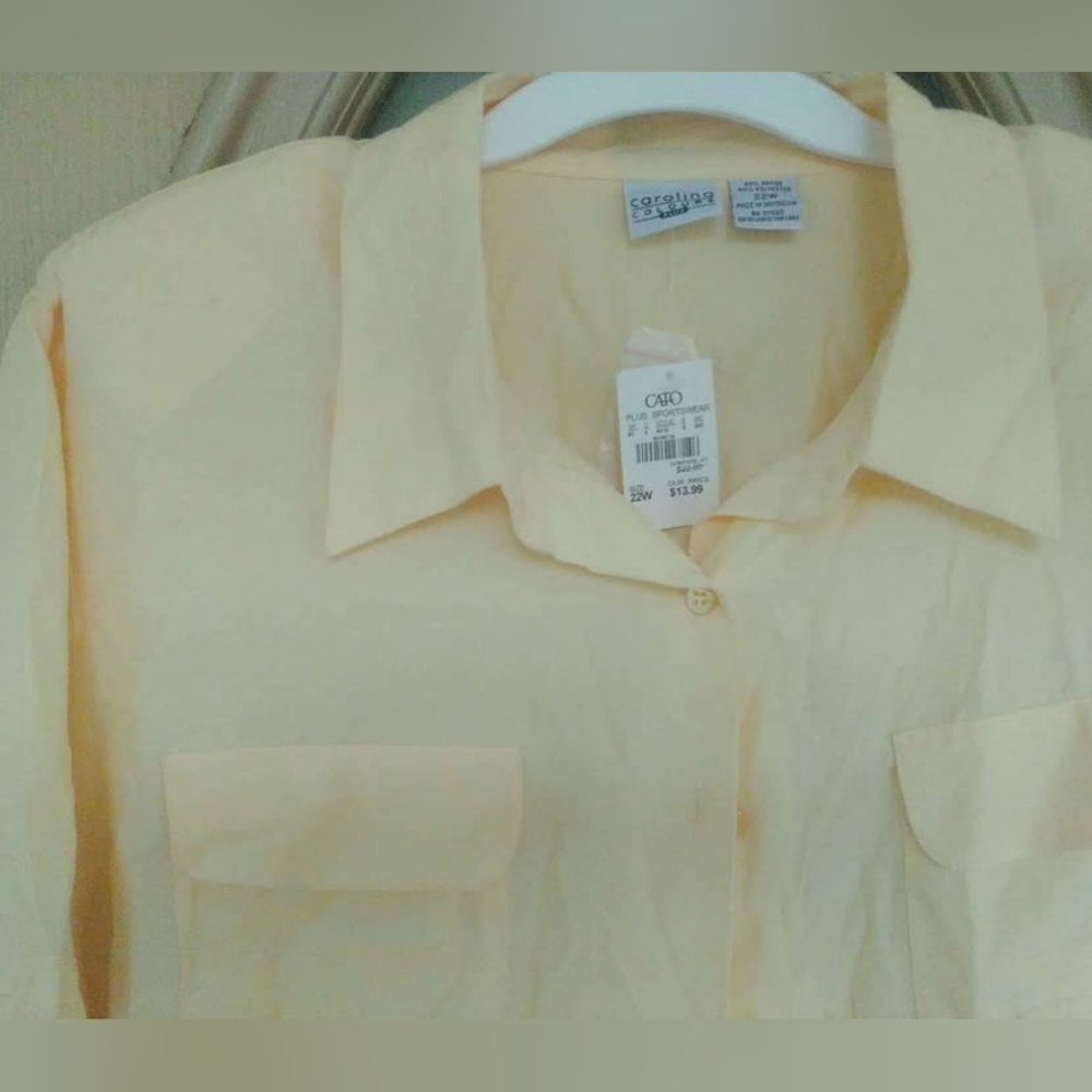 NWT New Lightweight Button Top for Summer, Yellow Size 22/2X/XXL Carolina Colors